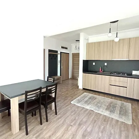 Thea Summerland Apartment