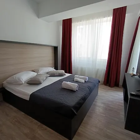 Apartment Thea Summerland Mamaia