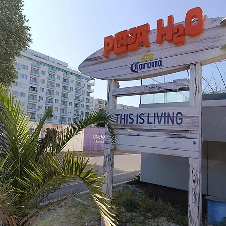 Thea Summerland * Mamaia